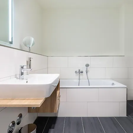 Deluxe-suite 2-17 Apartment